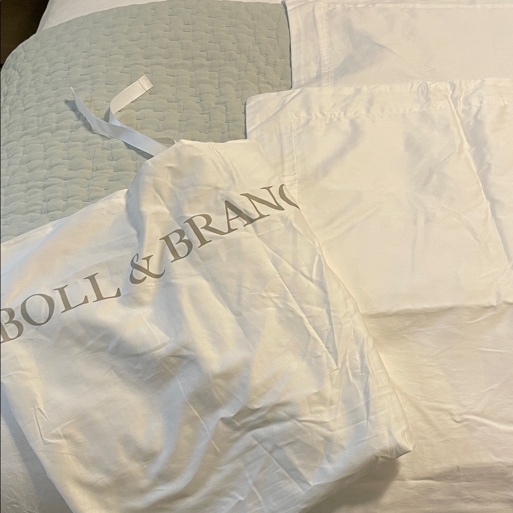NWT 2 Boll & Branch king shams